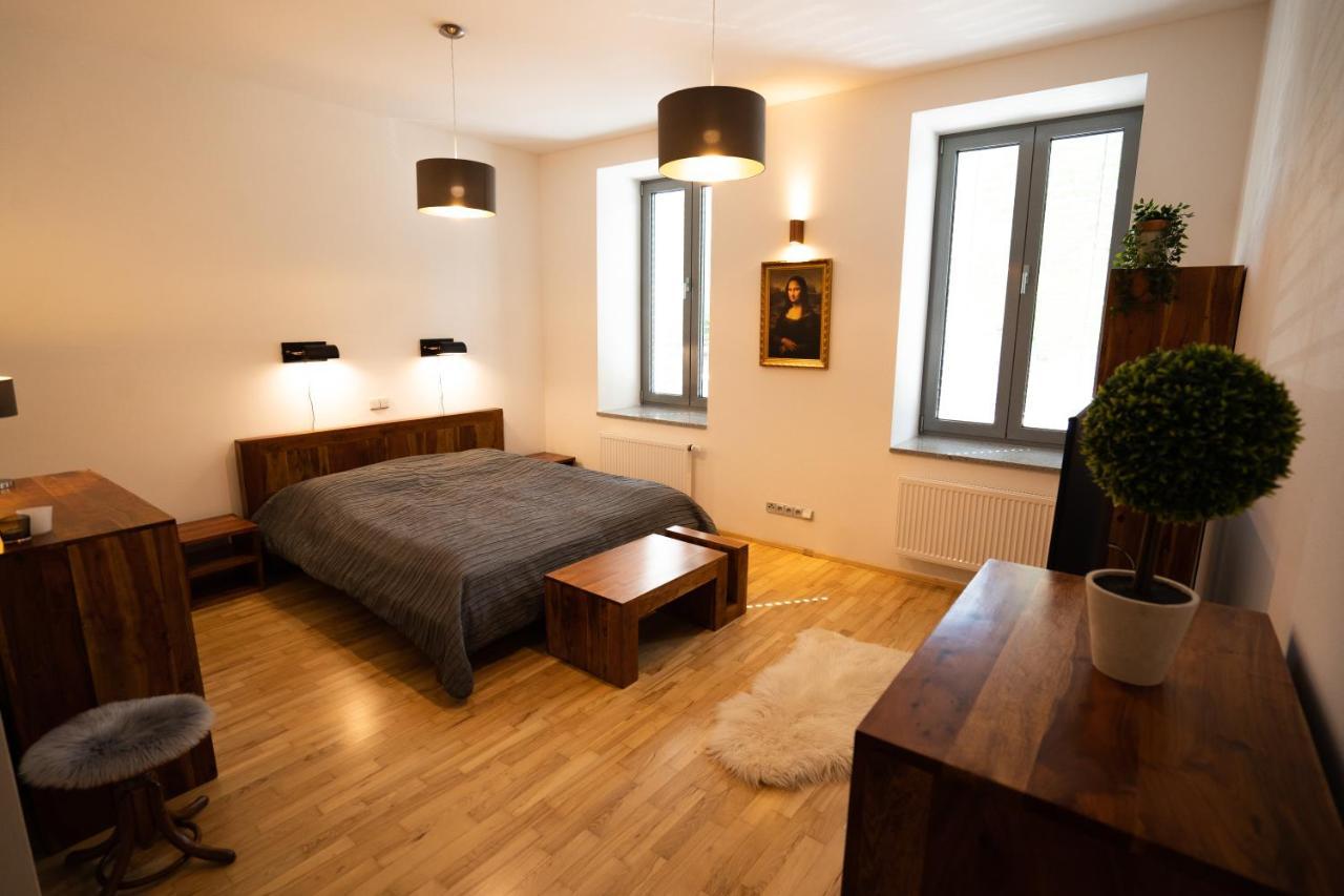 Black Field Apartment Μπρνο Εξωτερικό φωτογραφία