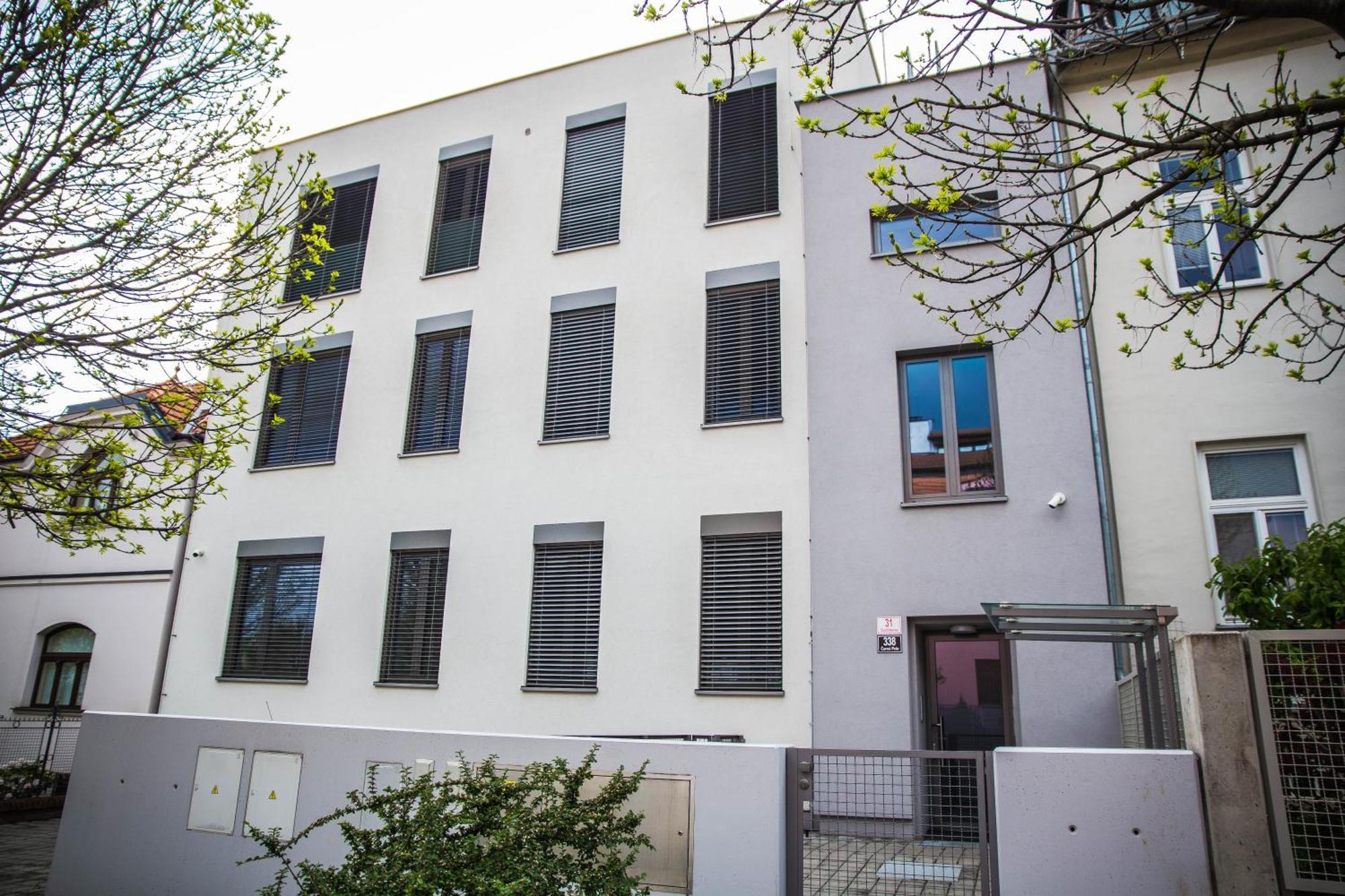Black Field Apartment Μπρνο Εξωτερικό φωτογραφία
